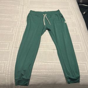 Vuori Women's DreamKnit™ Performance Joggers